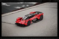 Mini GT 1:64 Aston Martin Valkyrie Hyper Red 1:64 Scale Model MGT00766-3I
