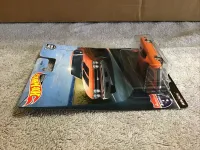 Hot Wheels Premium 69 CHEVELLE SS 369