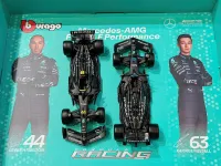 Bburago Mercedes-AMG F1 W14 Team Set 1/43