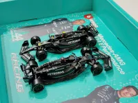 Bburago Mercedes-AMG F1 W14 Team Set 1/43
