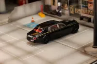 Street Weapon/Street Warrior 1:64 Rolls-Royce Phantom VII