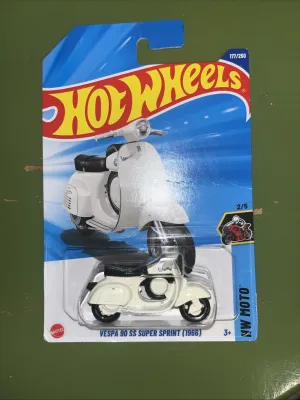 Hot Wheels Vespa 90 SS Super Spring 1996