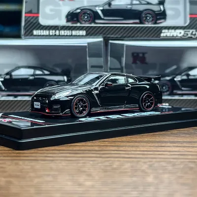 INNO64 1:64 Nissan GT-R (R35) NISMO — Black