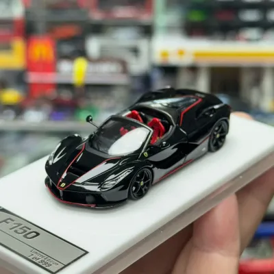 Street Buster 1:64 Ferrari LaFerrari Aperta (F150) Black