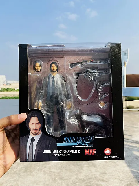 John Wick: Chapter 2 MAF No.085 Action Figure with Dog (Bootleg)