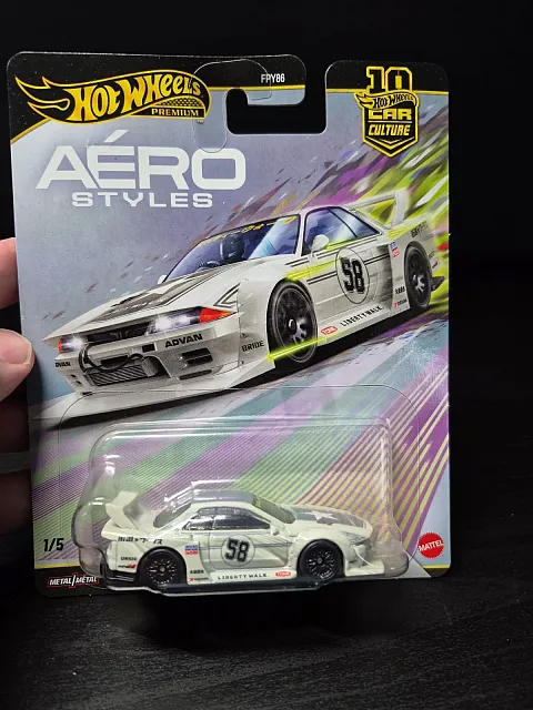 Hot Wheels 2026 Aero Styles LB Kaido Works Nissan R32 GT-R #1/5 hover
