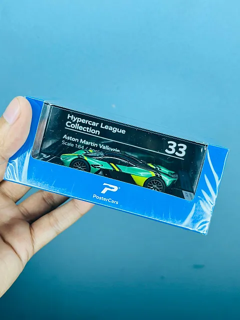 PosterCars Hypercar League – Aston Martin Valkyrie 33
