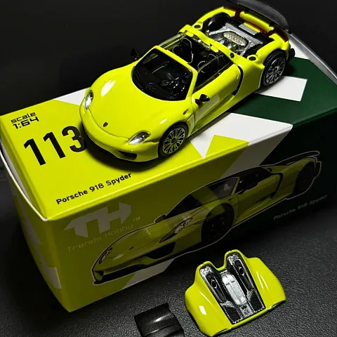 Trends Hobby 1/64 Porsche 918 Spyder #113 light green