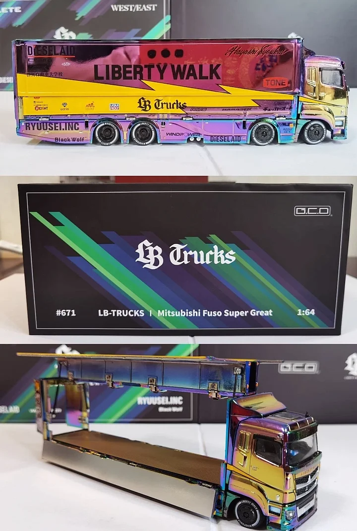 GCD 1:64 Mitsubishi Fuso Super Great Transporter LBWK Chameleon Chrome hover