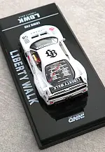 INNO64 1:64 1987 Ferrari F40 LBWK Collet